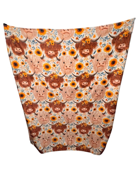 Mama Bear and Cub Co Other - Highland Cow Sunflower Pattern 50x60 Minky Plush Throw Blanket